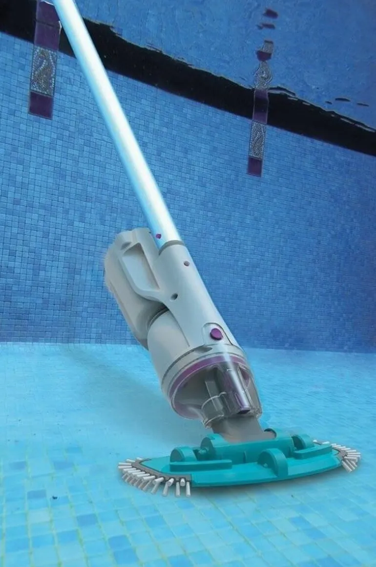 Kokido Telsa 30 aspirateur électrique de spa et de piscine