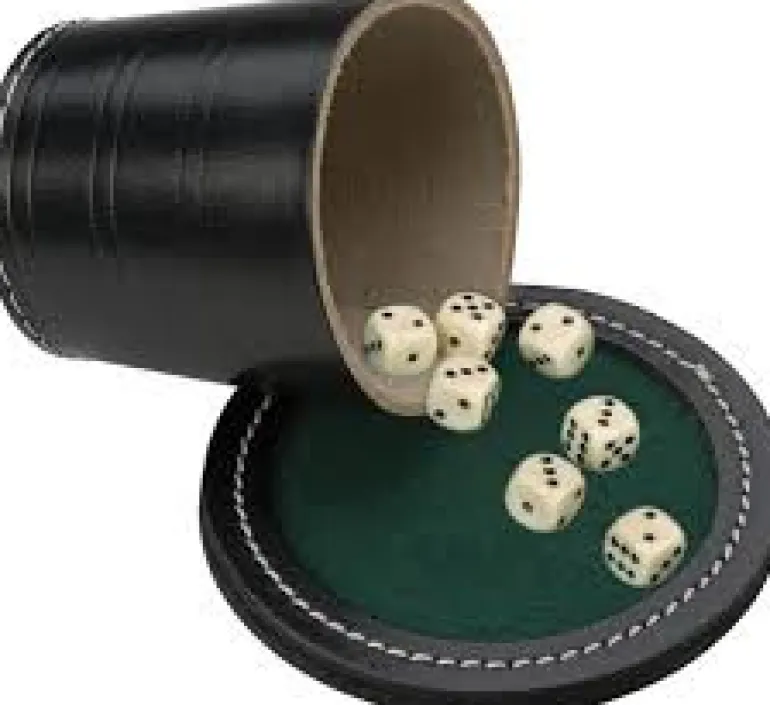 Longfield Games gobelet de dés