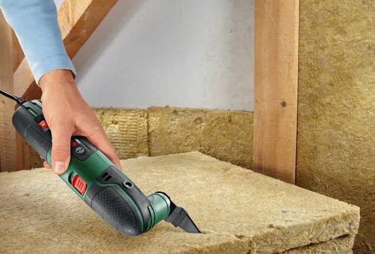 Outil multifonction Bosch PMF 220 CE avec coffret et accessoires